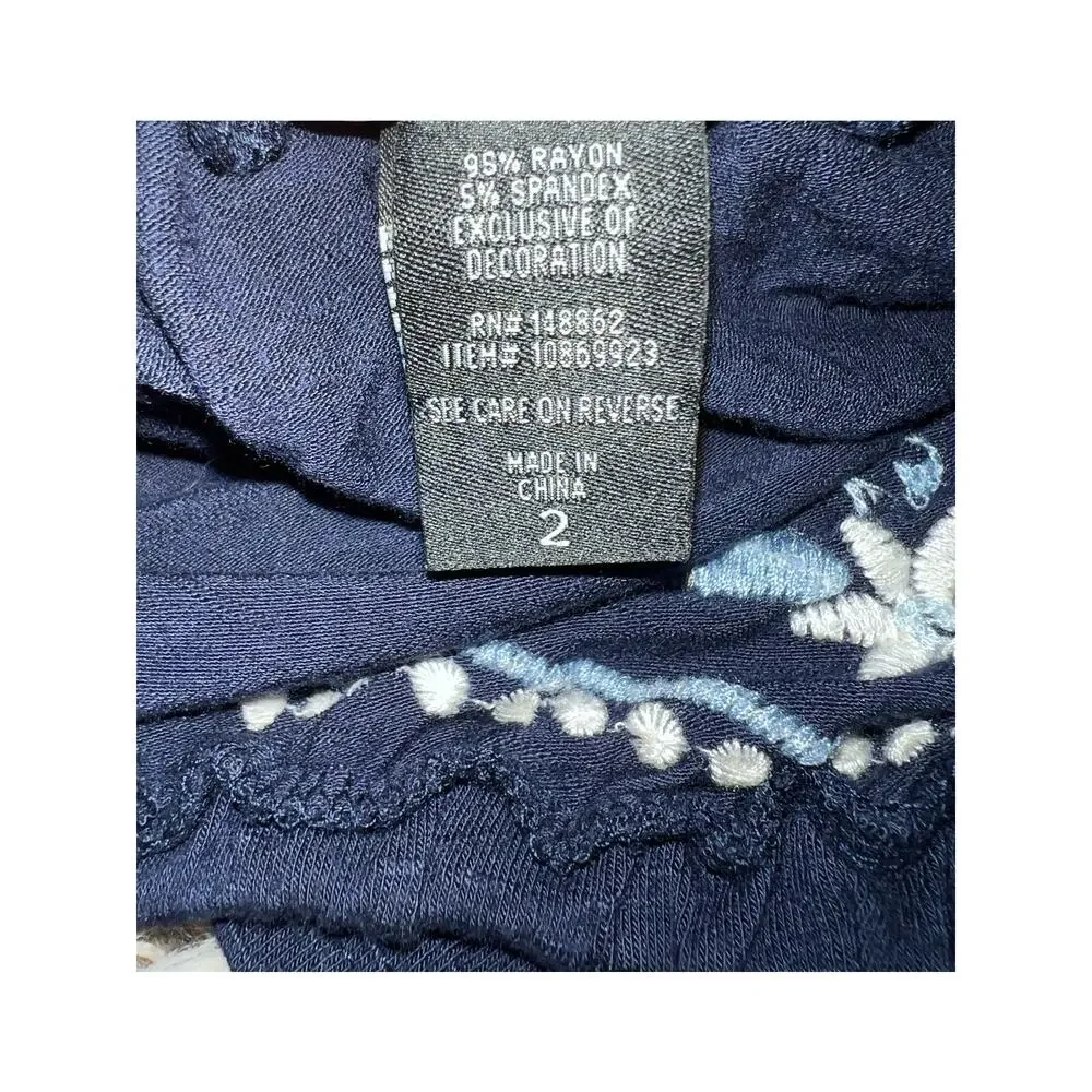 Torrid women’s navy blue embroidered floral skirt